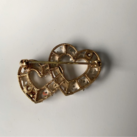 Daisy Chain Enamel Double Heart Brooch Vintage - Picture 7 of 7